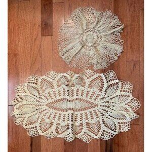 Vintage Crochet Lace Doily Set Handmade White 12.5" Round & 13"x25" Oval